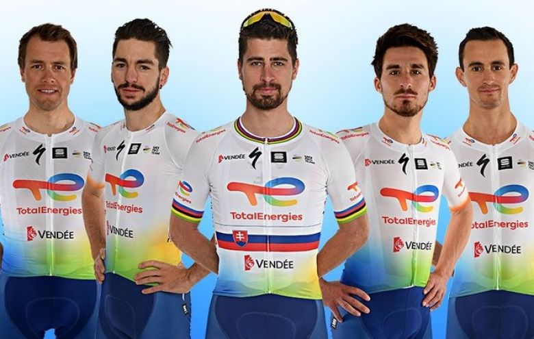 Route - Le maillot pour 2022 du Team TotalEnergies et de Peter Sagan !