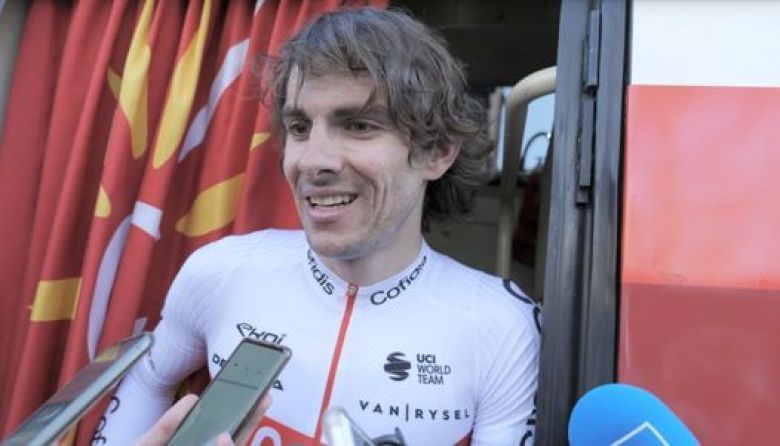 Tour d'Italie - Guillaume Martin sur les pentes de l'Etna en vue du Giro
