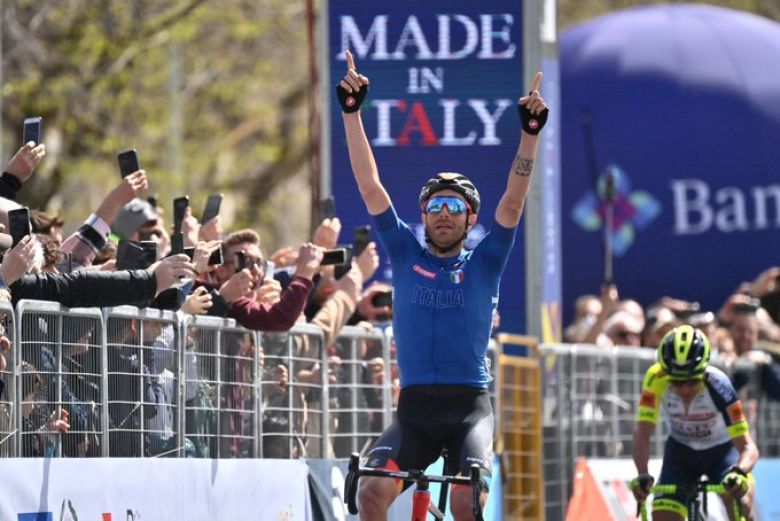Tour de Sicile - La 2e étape et le maillot pour Damiano Caruso, Nibali 2e