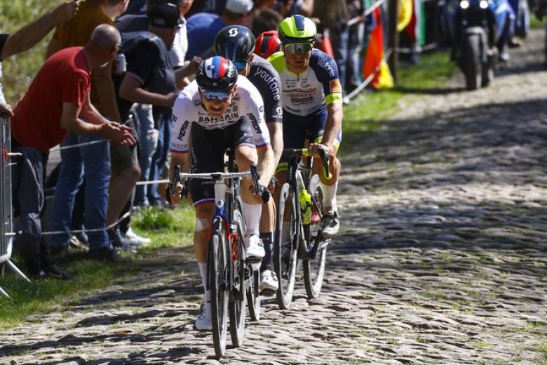 Paris-Roubaix - Mohoric : «J'ai pensé à Sonny Colbrelli toute la course»