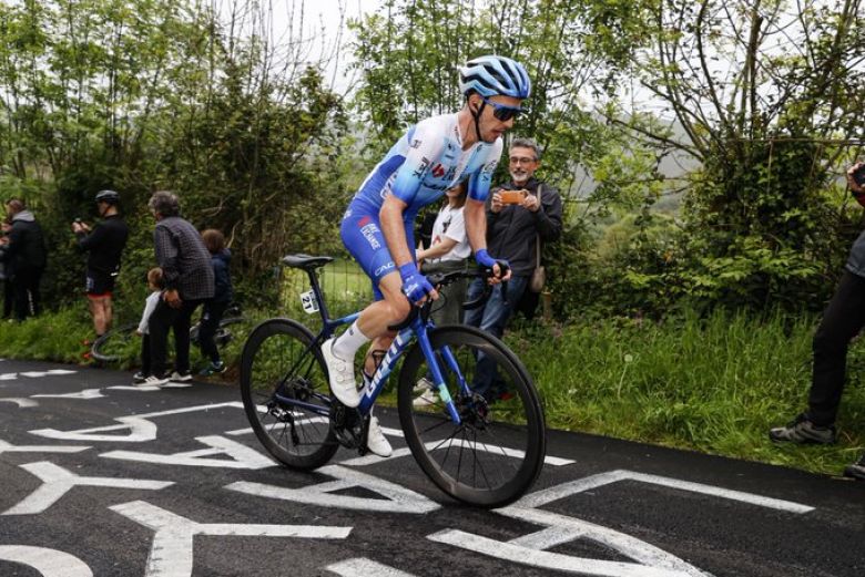 Tour des Asturies - Simon Yates : «On a hâte de commencer le Giro !»
