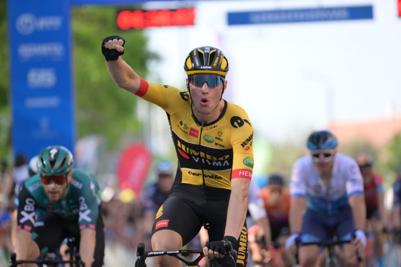 Tour de Hongrie - Olav Kooij remporte la première étape, Viviani 2e