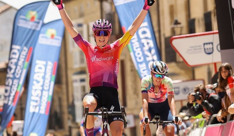 Tour du Pays basque - Demi Vollering remporte la 1ère étape à Labastida