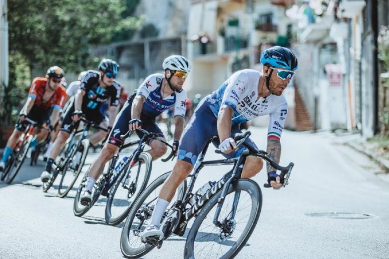 Tour d'Italie - Giacomo Nizzolo a renoncé : «Je n'ai plus les jambes»
