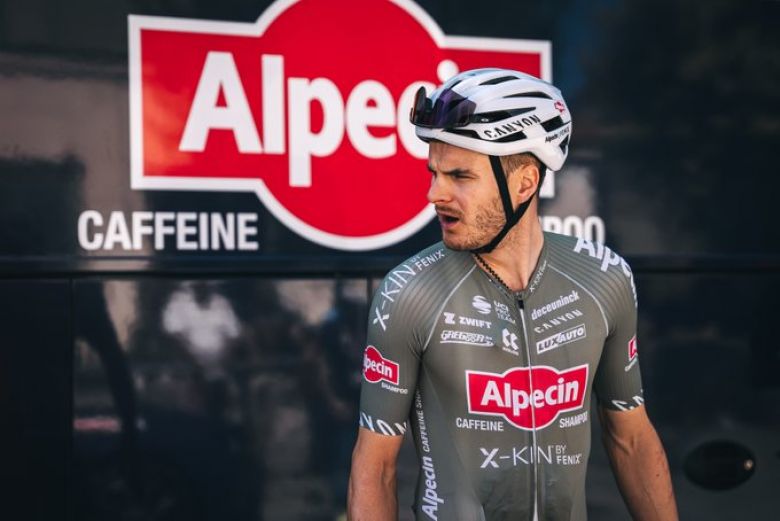 Tour d'Italie : L'Allemand Alexander Krieger ne terminera pas le Giro #giro #krieger #vanderpoel #alpecinfenix #giro105