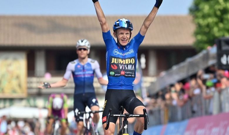 Tour d'Italie - Koen Bouwman s'offre la 19e étape, statu quo au général
