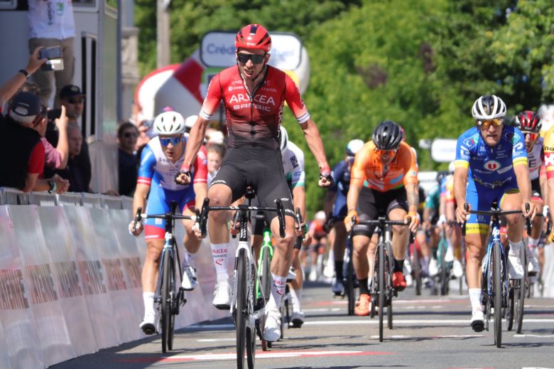 Boucles de la Mayenne - Amaury Capiot remporte la 3e étape, Halvorsen 2e
