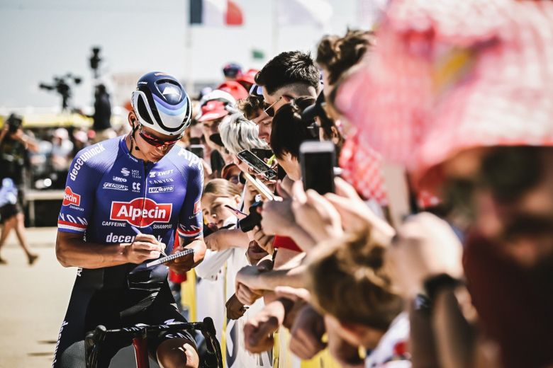 Tour de France : Van der Poel : "Je ne suis que l'ombre de moi-même" #TDF2022 #VanDerPoel #MvdP #TDF #VanAert