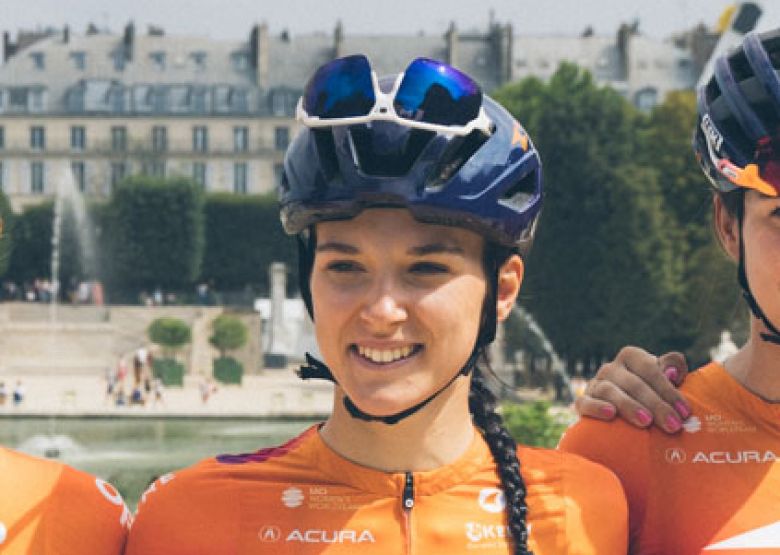 Tour de France Femmes - Malcotti change de vélo et est mise hors course