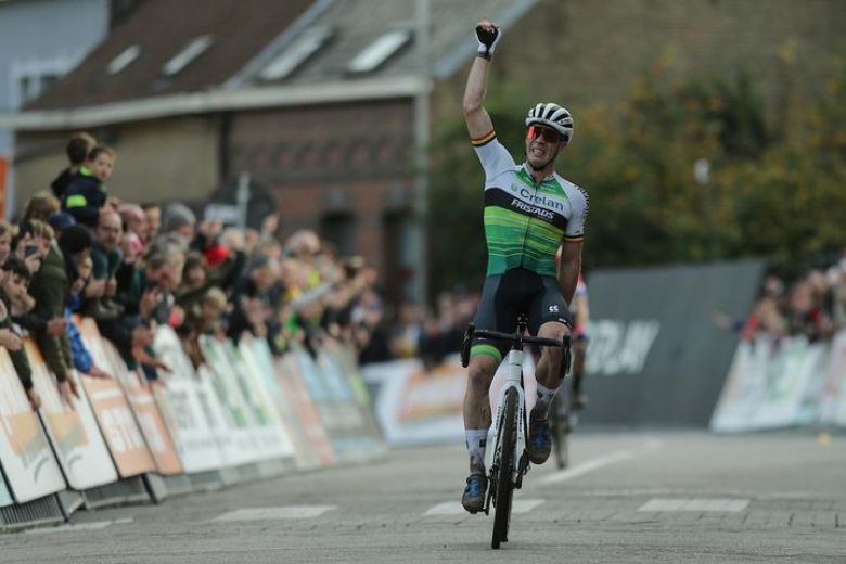 Cyclo-cross - Sweeck s'impose au Jaarmarktcross, van der Haar termine 2e