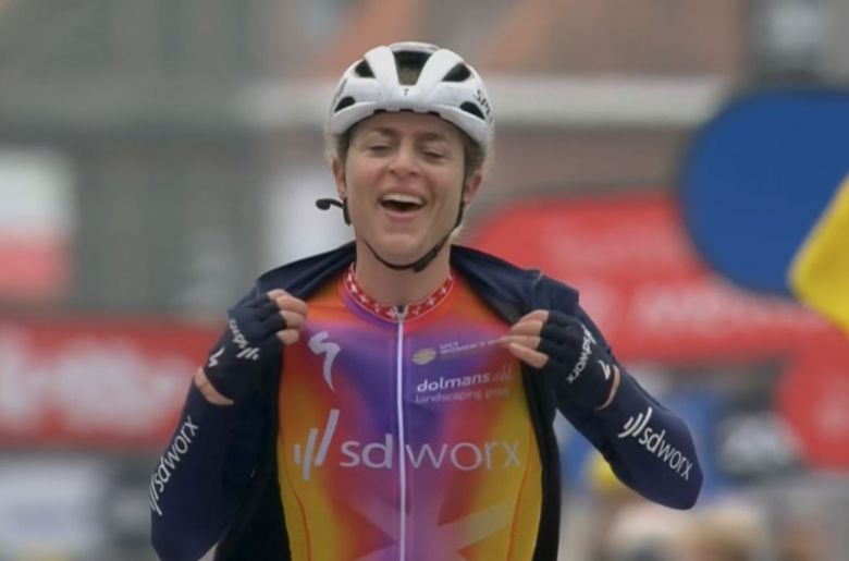 Cyclisme: Gand-Wevelgem - Marlen Reusser s'impose après un numéro de 40 kms !