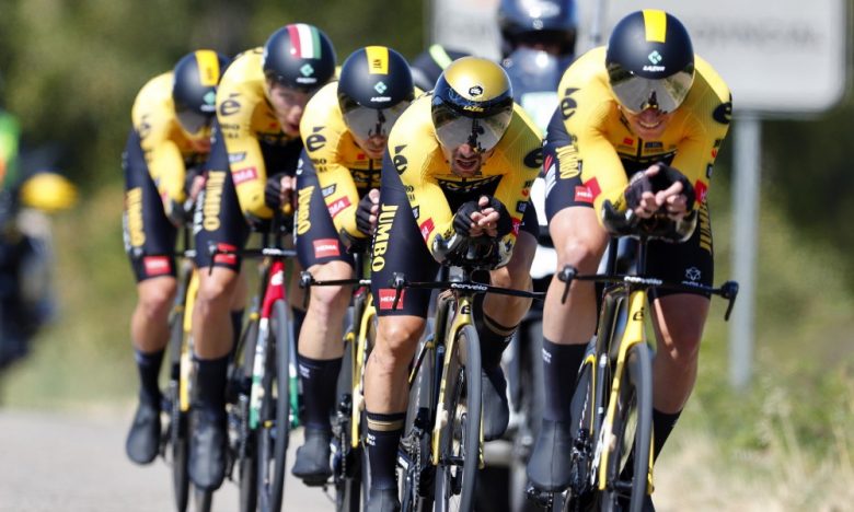 Jumbo-Visma écrase le chrono par équipes de la 2e étape