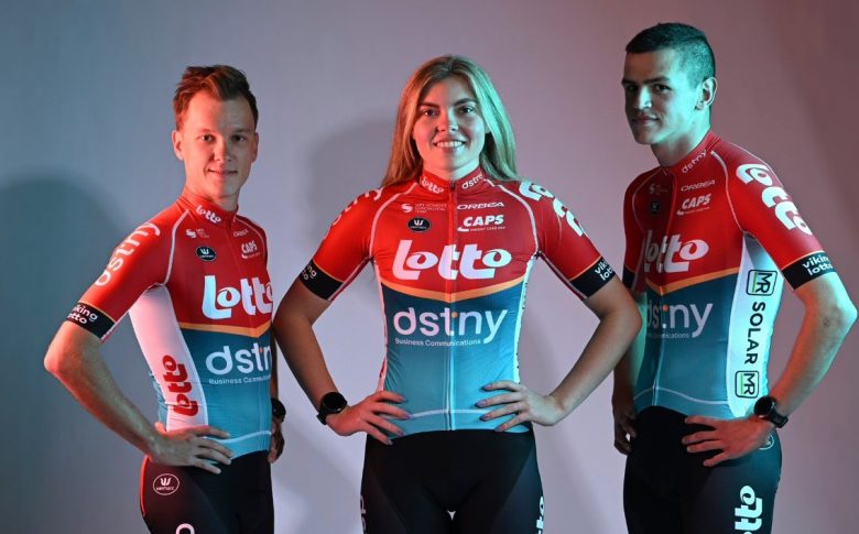 Route - Le maillot 2024 de l'équipe Lotto Dstny est presque inchangé