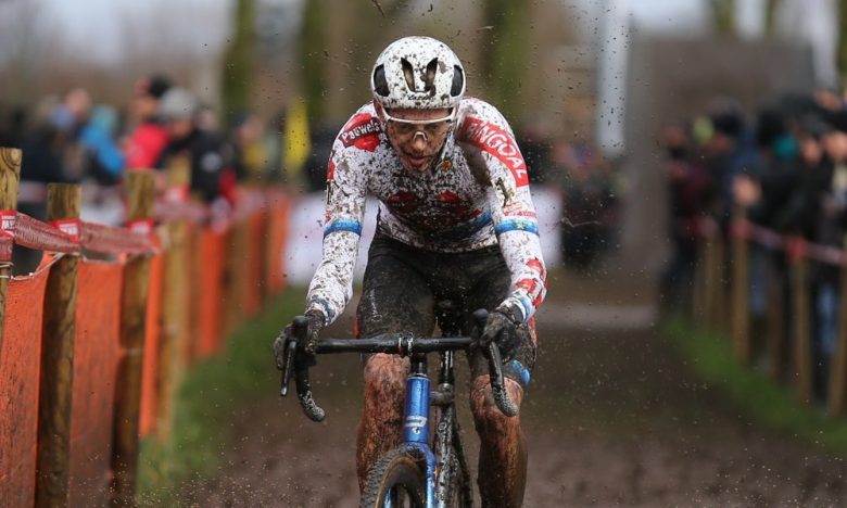 Cyclo-cross - Vanthourenhout : «Pas toujours facile avec le Big 3...»