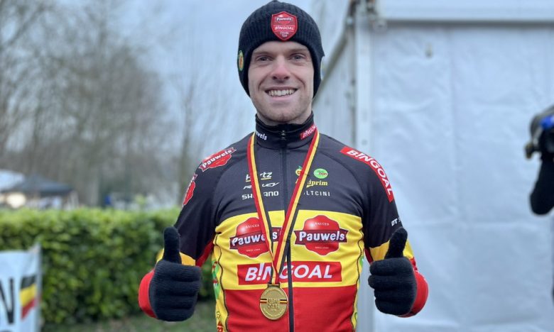Cyclo-cross - Otegem - Eli Iserbyt, avec son maillot et avec une victoire