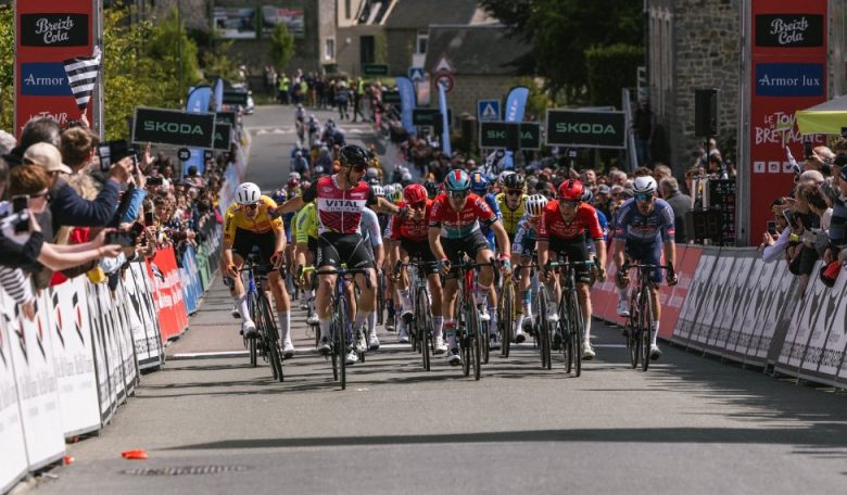 Antonin Souchon la 6e étape au sprint, Matys Grisel battu