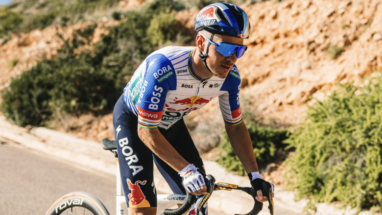 UAE Tour - Remco Evenepoel sera bien présent sur l'UAE Tour à la mi-février #UAETour #Evenepoel #Vingegaard #DelToro #UAE