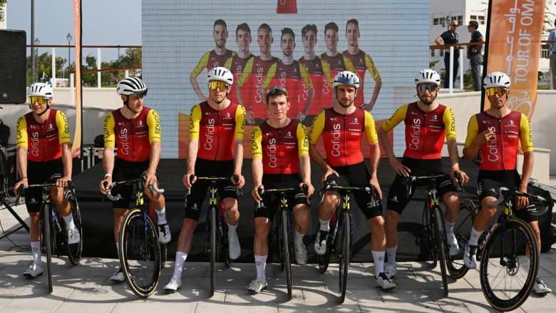 https://www.cyclismactu.net/photo/news/91978_equipe_cofidis_tour_d_oman_2026.jpg