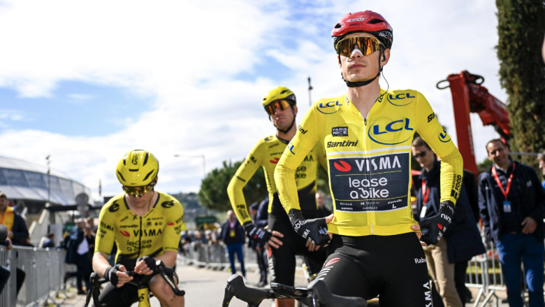 Tour de Catalogne - Jonas Vingegaard bien entouré pour le Tour de Catalogne #VoltaCatalunya105 #VoltaCatalunya #Vingegaard