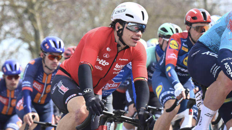 Tour des Flandres - Pas à 100%, Arnaud De Lie doit encore déclarer forfait #RVV26 #RVV #DeLie #ArnaudDeLie #Malade #FLCS