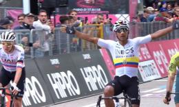 Tour d'Italie - Narvaez bat Pogacar sur la 1ère étape ! Bardet perd tout !