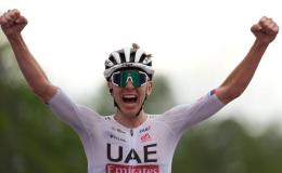 Tour d'Italie - Tadej Pogacar la 2e étape, le Rose... et imite Marco Pantani