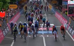 Tour d'Italie - Tim Merlier la 3e étape, Tadej Pogacar repris sur le fil !