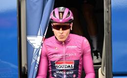 Tour d'Italie - Tim Merlier : «Je suis juste heureux d'être en vie...»