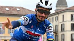 Tour d'Italie - Julian Alaphilippe : «Ça fait mal de passer si près...»