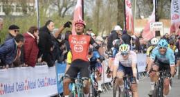 Route - Emmanuel Houcou et sa première pour Arkea-B&B Hôtels aux Plages Vendéennes