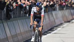 Tour d'Italie - Giulio Pellizzari: «Déçu que Primoz Roglic soit rentré à la maison»