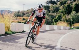 Transfert - Une jeune pépite espagnole de 19 ans chez UAE... jusqu'en 2030 !