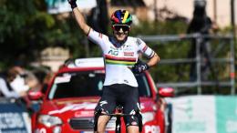 Tour d'Emilie Femmes - La Mauricienne Kim Le Court s’est imposée en solitaire !