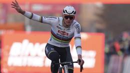 Coupe du Monde - Mathieu van der Poel s'impose à nouveau, Nys deuxième