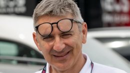 Route - Un directeur sportif d'UAE ouvre le bal des suspensions en 2026