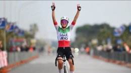 Trofeo Oro in Euro - Elisa Longo Borghini a levé les bras le lendemain des Strade
