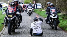 Tour de Bruges - Un activiste pour le climat aurait provoqué une chute !