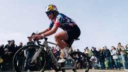 Route - Zoe Backstedt prolonge de 2 saisons avec CANYON//SRAM zondacrypto