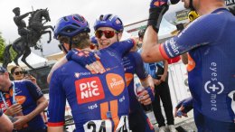 Tour d'Italie - La Picnic PostNL avec Casper Van Uden... change de nom pour le Giro