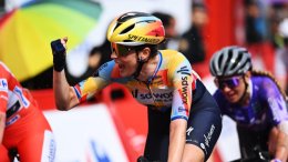 La Vuelta Feminina  - La 5e étape... Kopecky laisse la victoire à Mischa Bredewold