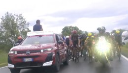Tour d'Italie - Les abandons après la grosse chute collective sur la 2e étape