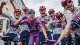 Tour d'Italie - Jasper Stuyven : «Avoir un sprinteur comme Paul Magnier... ça aide»