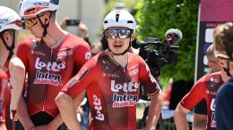 Tour d'Italie - Arnaud De Lie a dû abandonner le Giro à cause de la maladie