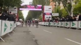 Navarra Women's Classic - Cat Ferguson impériale à Pampelune après un final épique