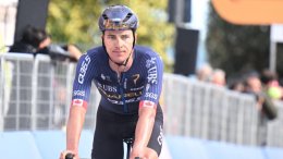 Tour d'Italie - Victime du «coup de casque» de Zanoncello, Zukowsky abandonne