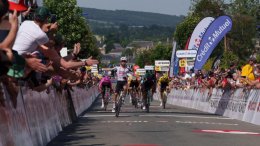 Boucles de la Mayenne - Coup double pour Benoît Cosnefroy, vainqueur de la 2e étape