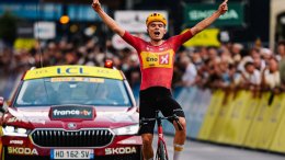 Tour Auvergne-Rhône-Alpes - Anthon Charmig en solitaire... Baudin reste en jaune !