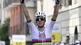 Tour de Suisse - Le numéro de Tadej Pogacar sur la 1ère étape ! 70 km en solitaire
