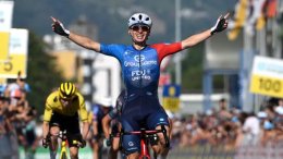 Tour de Suisse - Romain Grégoire remporte la 2e étape... Tadej Pogacar frustré !