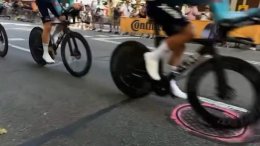 Tour de France - Sur le CLM, Groupama-FDJ et XDS Astana ont chuté au même endroit